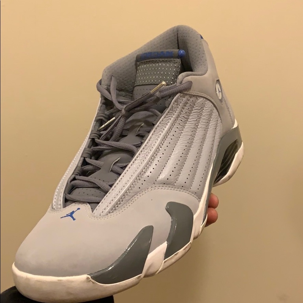 Jordan 14 wolf grey